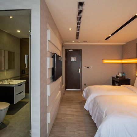 Fengjia Hotel Bell Taichung Esterno foto